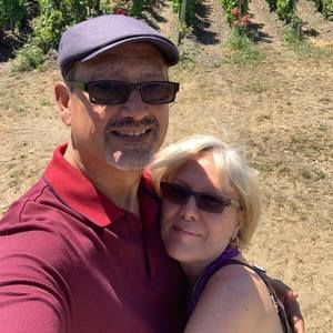 Meet your Posher, Carlos